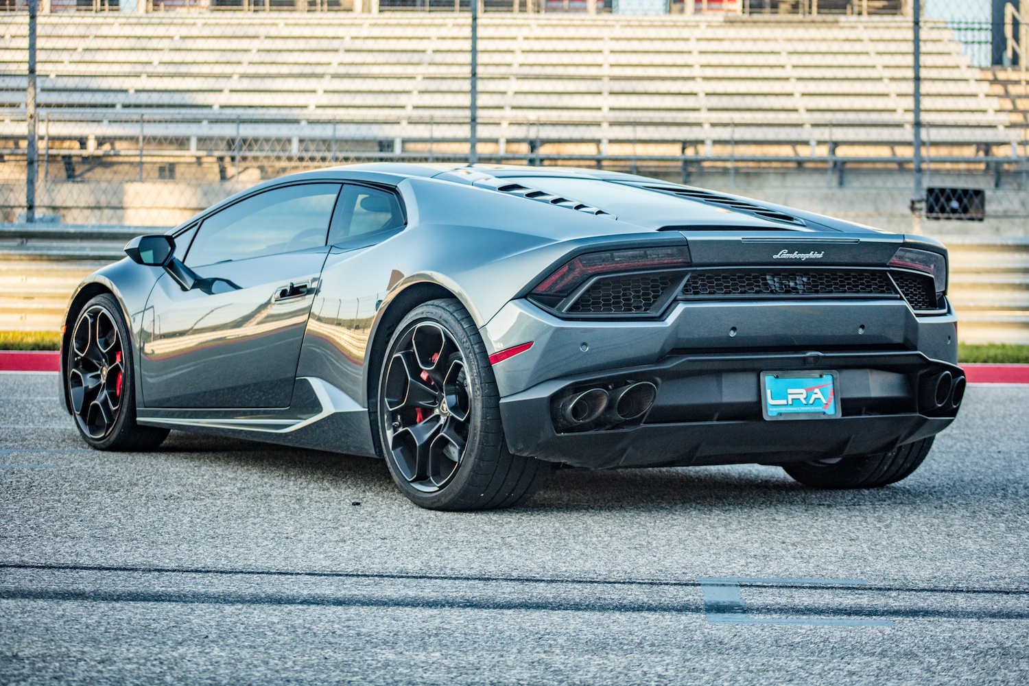 Lamborghini Huracán (Drive + Ride) Image 3